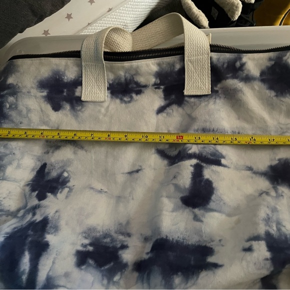 Tie die canvas beach/summer tote - Picture 4 of 6